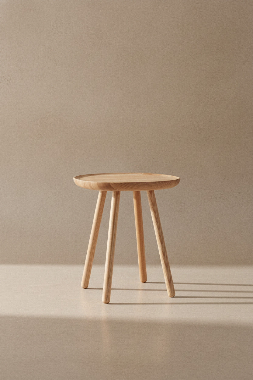 NAÏVE SIDE TABLE