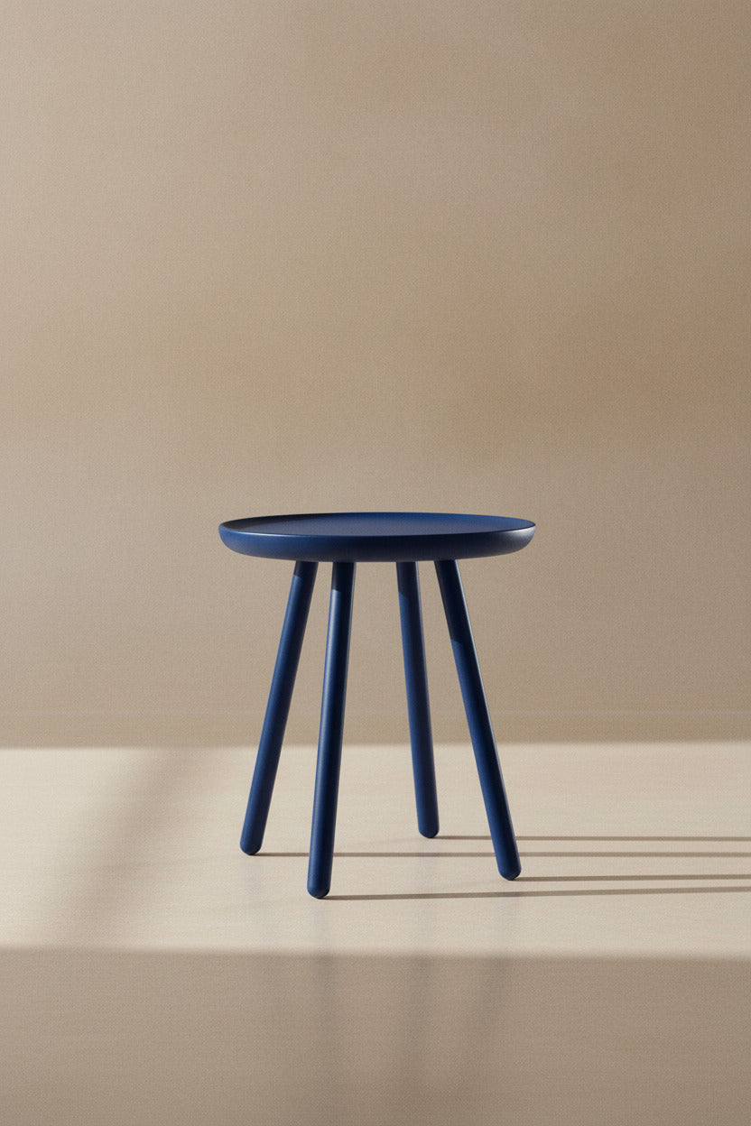 NAÏVE SIDE TABLE