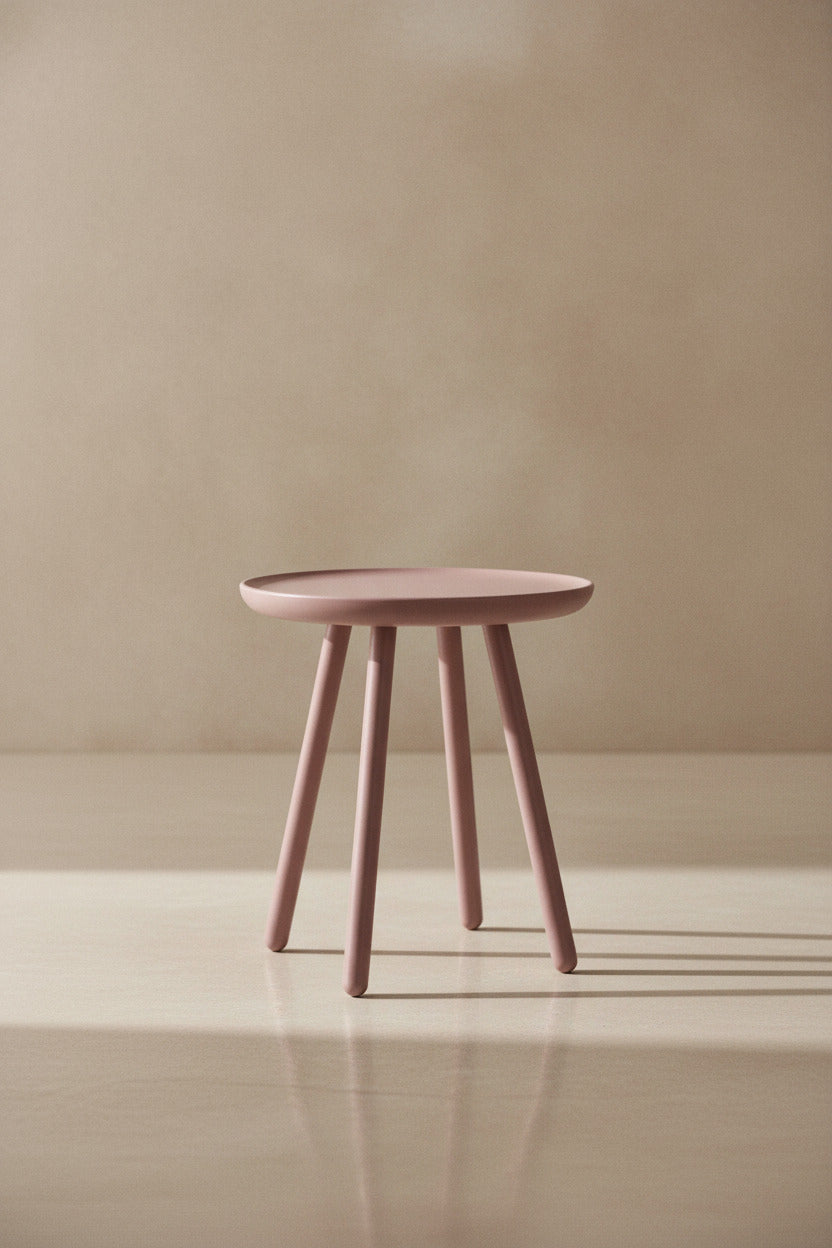 NAÏVE SIDE TABLE