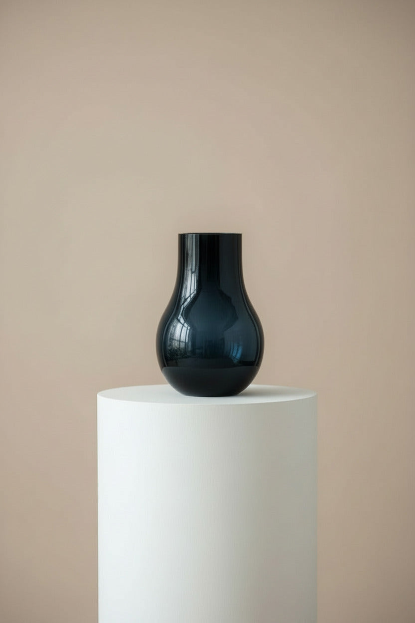 DEEP BLUE GLASS VASE