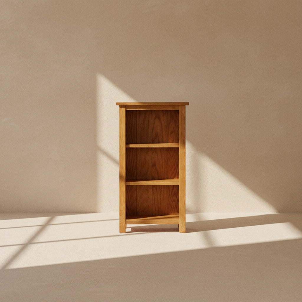 SMALL OAK BOOKSHELF